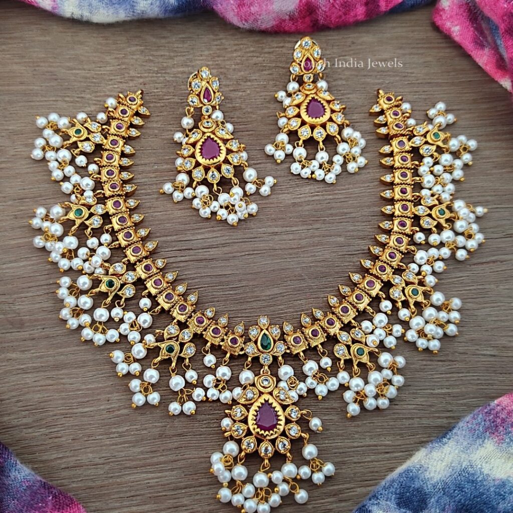 hidden treasures available in select antique boutiques and jewellery houses. traditional guttapusalu necklace set